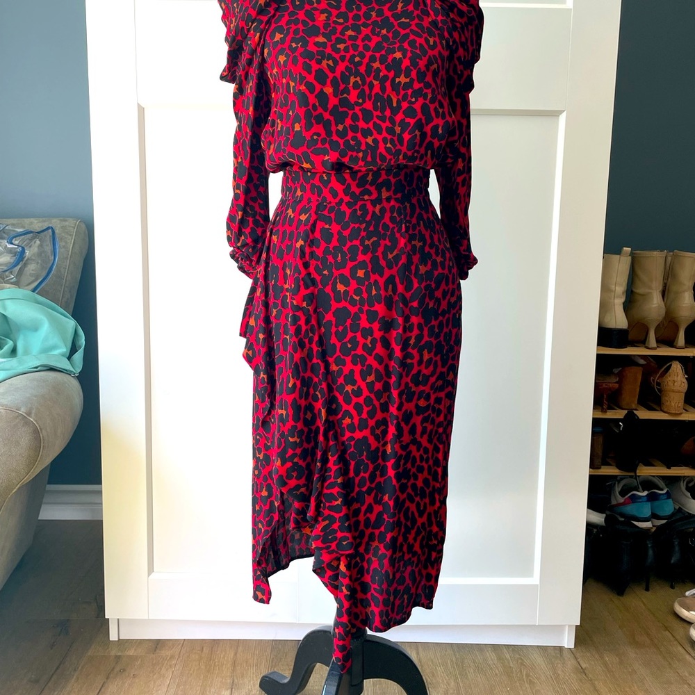 Zara Leopard print skirt